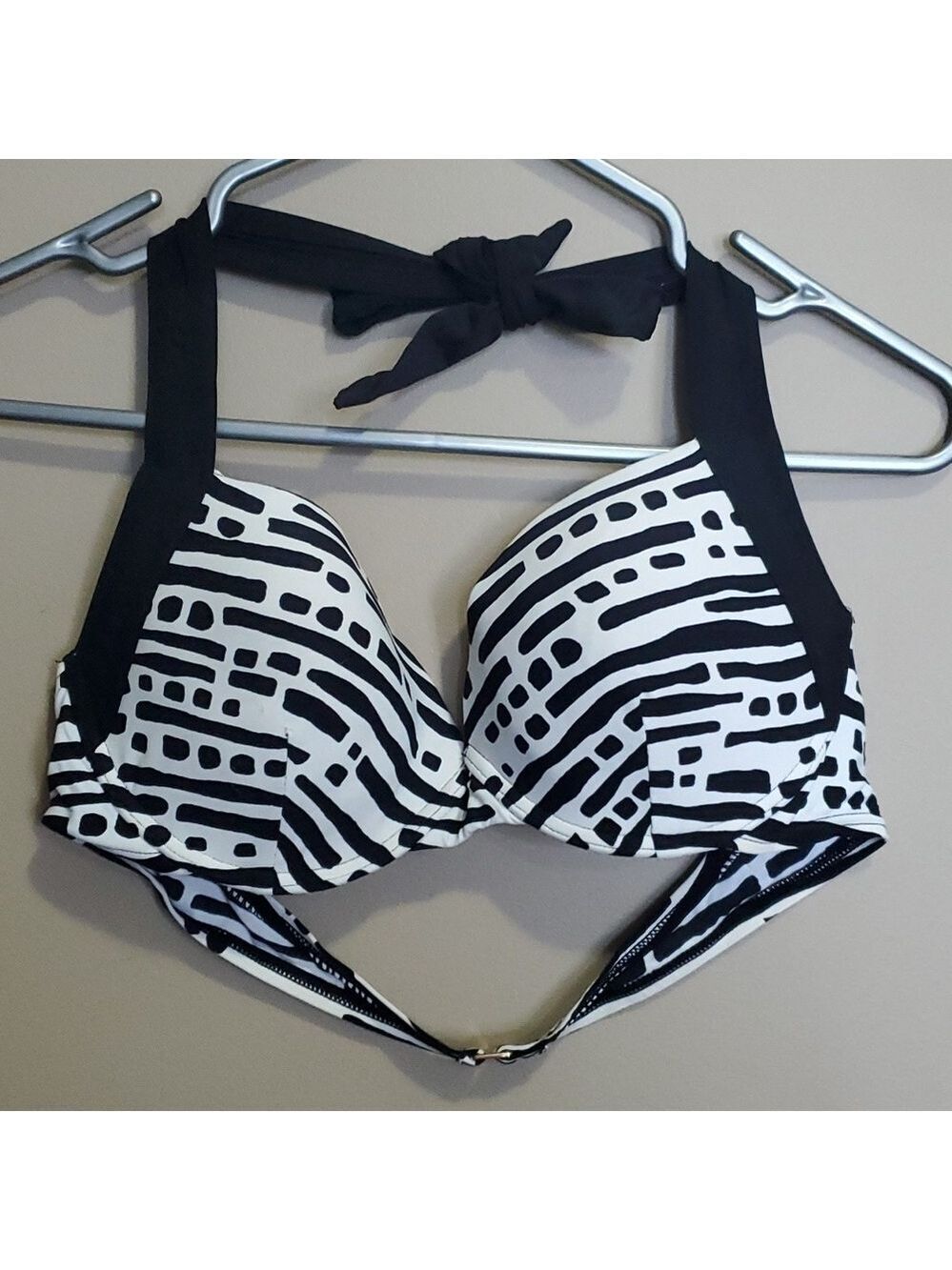 Bikini top size 36B